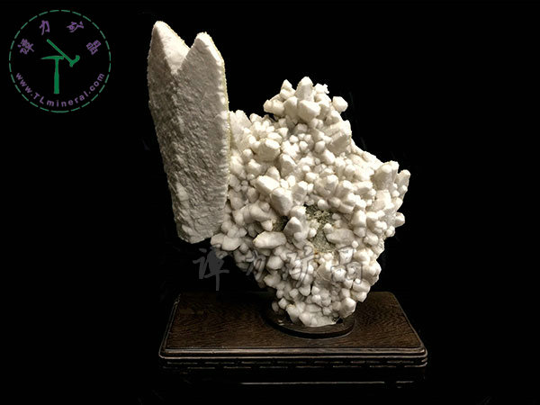 大燕尾雙晶-45x35x15cm----福建，三明